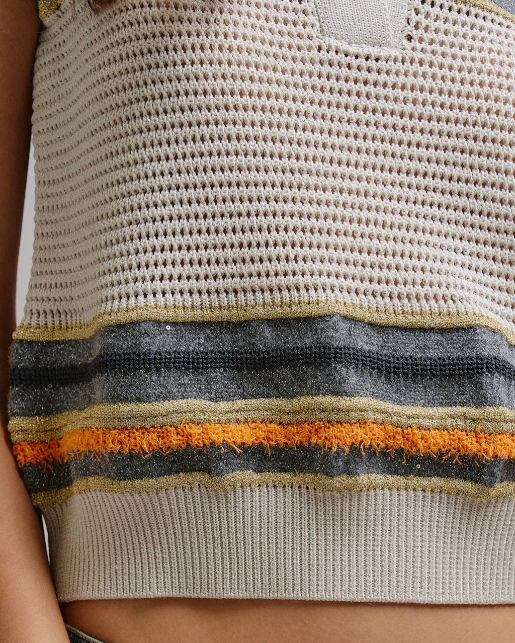 Retro V-Neck Sleeveless Polo