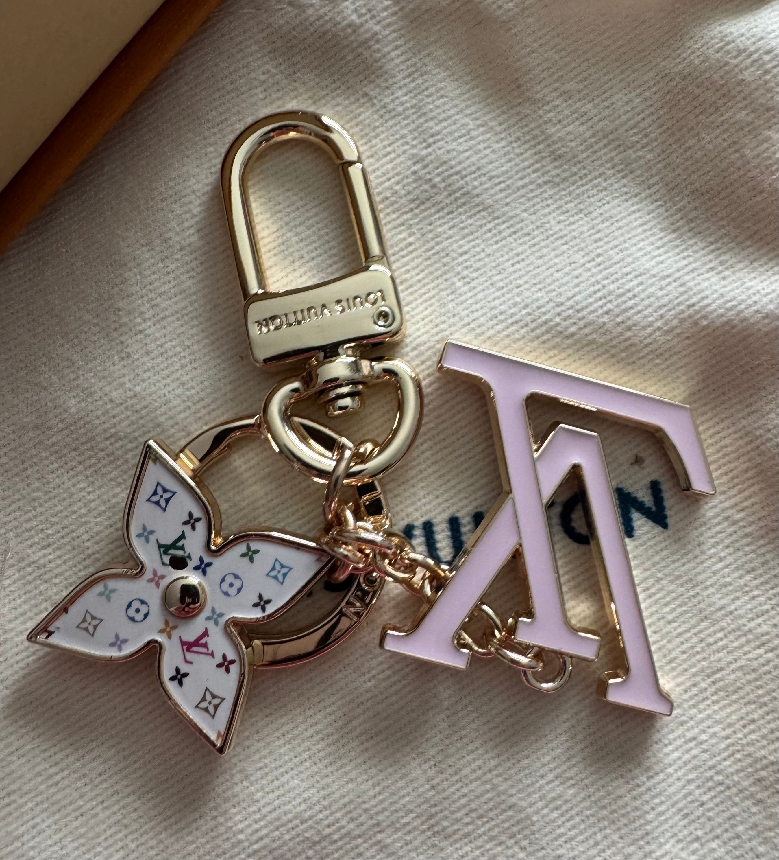 Murakami 2-Piece Bag Charm