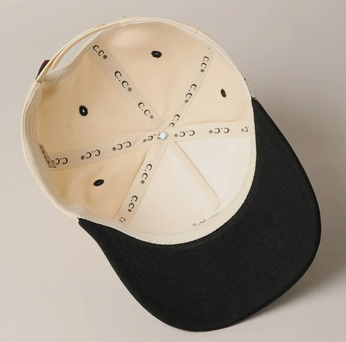 'Hot Moms Club' Trucker Baseball hat