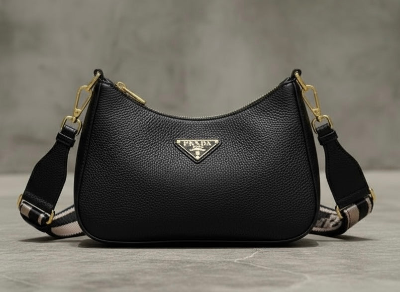 Vitello Daino Crossbody Bag