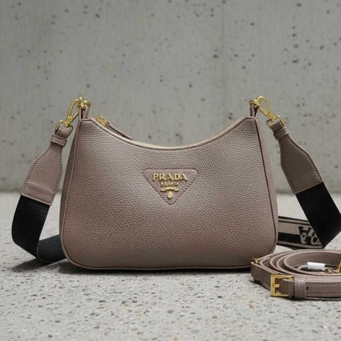 Vitello Daino Crossbody Bag
