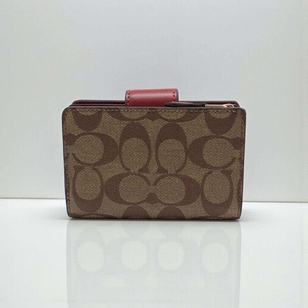 Classic Medium Corner Zip Wallet
