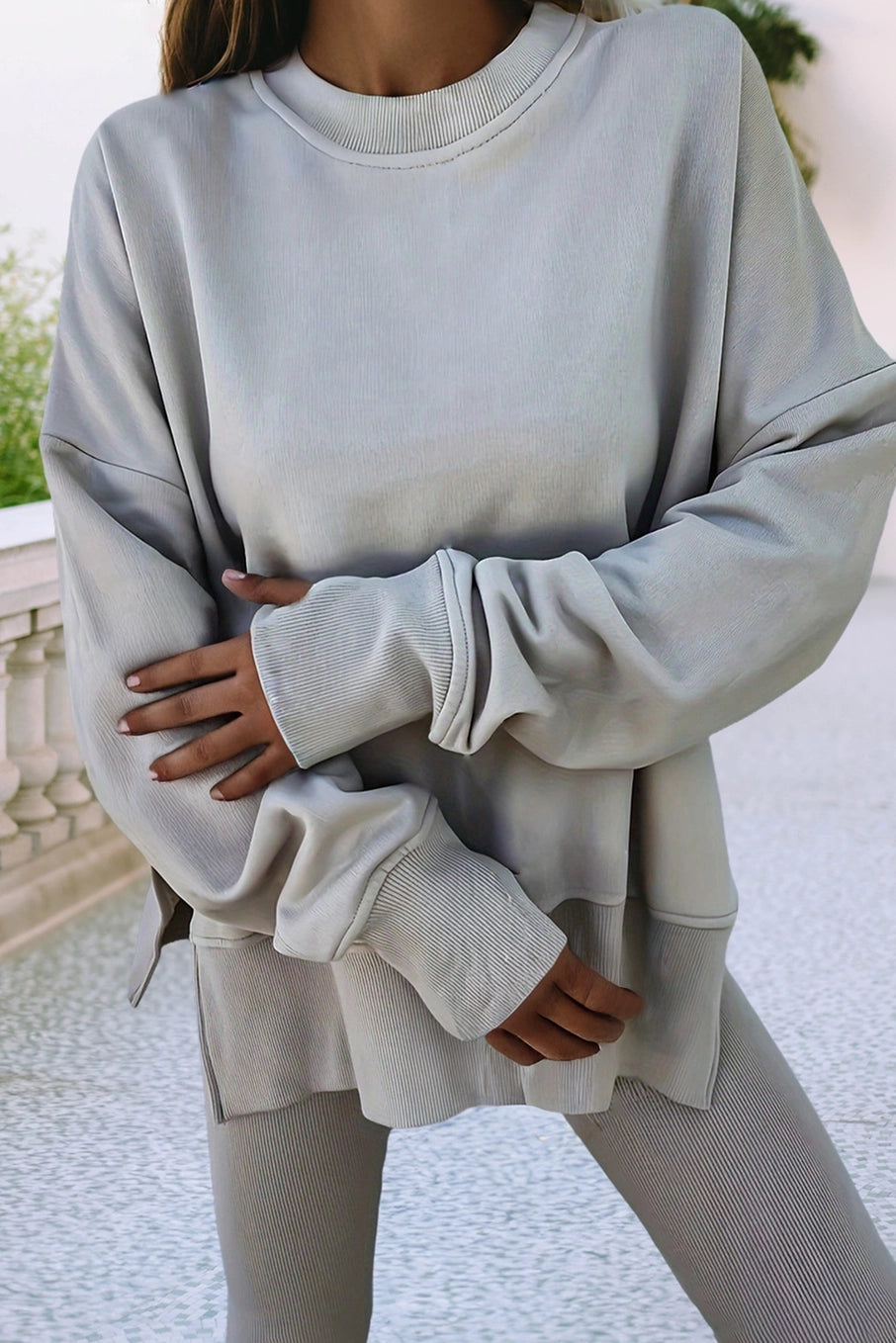 Casual Sweatshirt & Ribbed Leggings Outfit