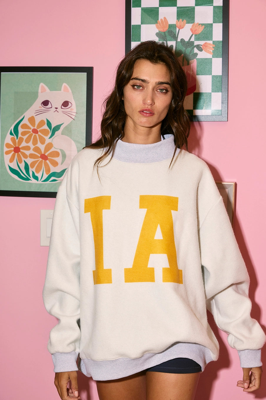 IOWA/IA Reversible Mock Neck Sweatshirt